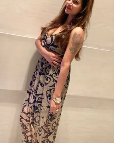 Memari Escort